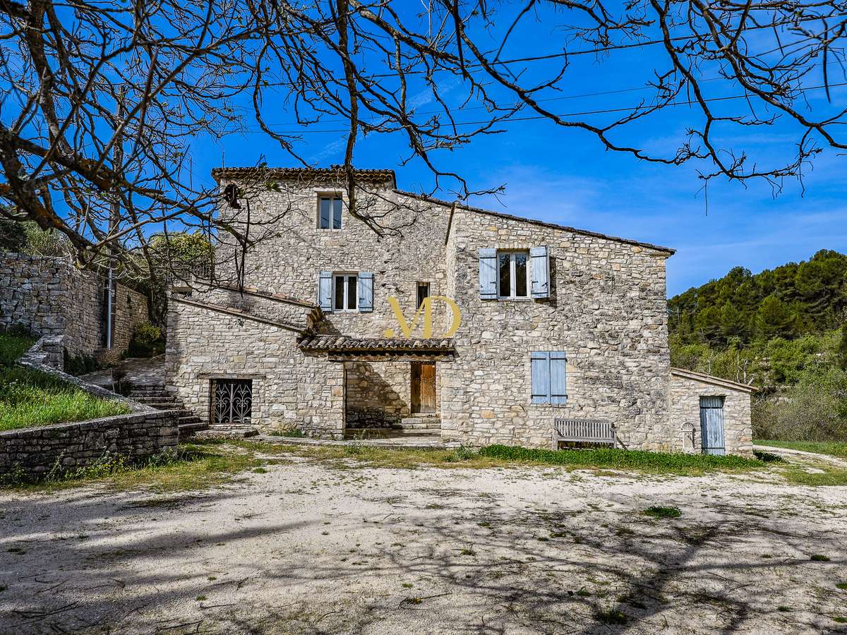 House Caseneuve