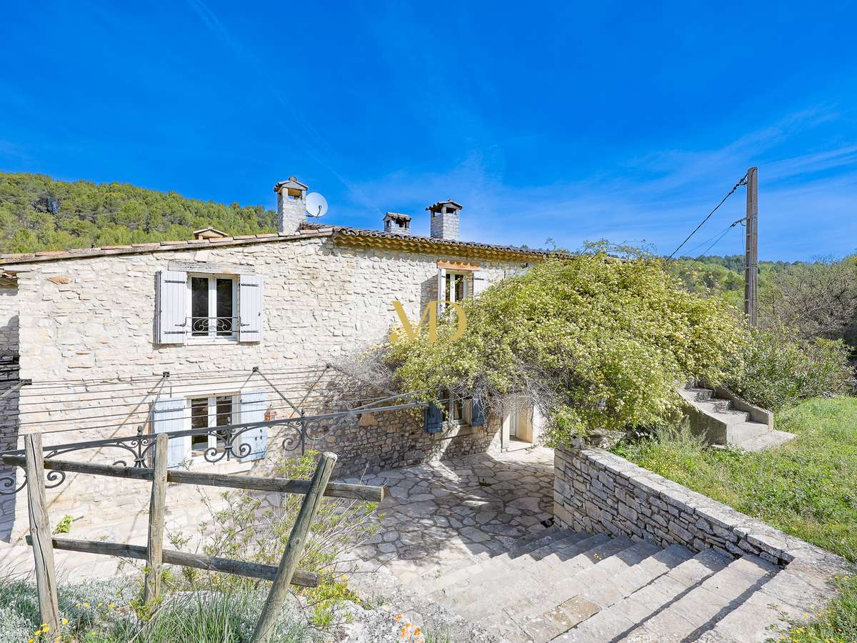 House Caseneuve