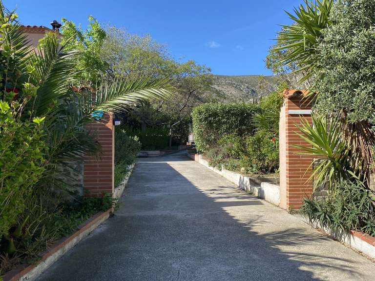 Villa Cases-de-Pène - 16 chambres - 647m²