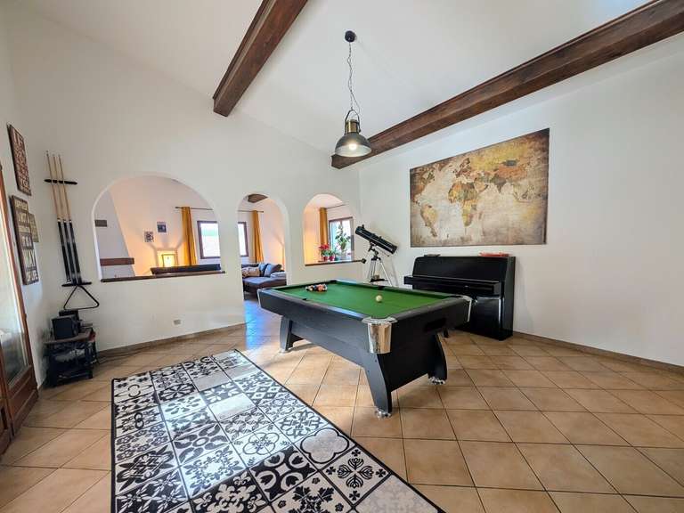 Villa Cases-de-Pène - 16 chambres - 647m²