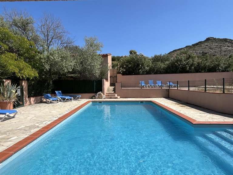 Villa Cases-de-Pène - 16 chambres - 647m²