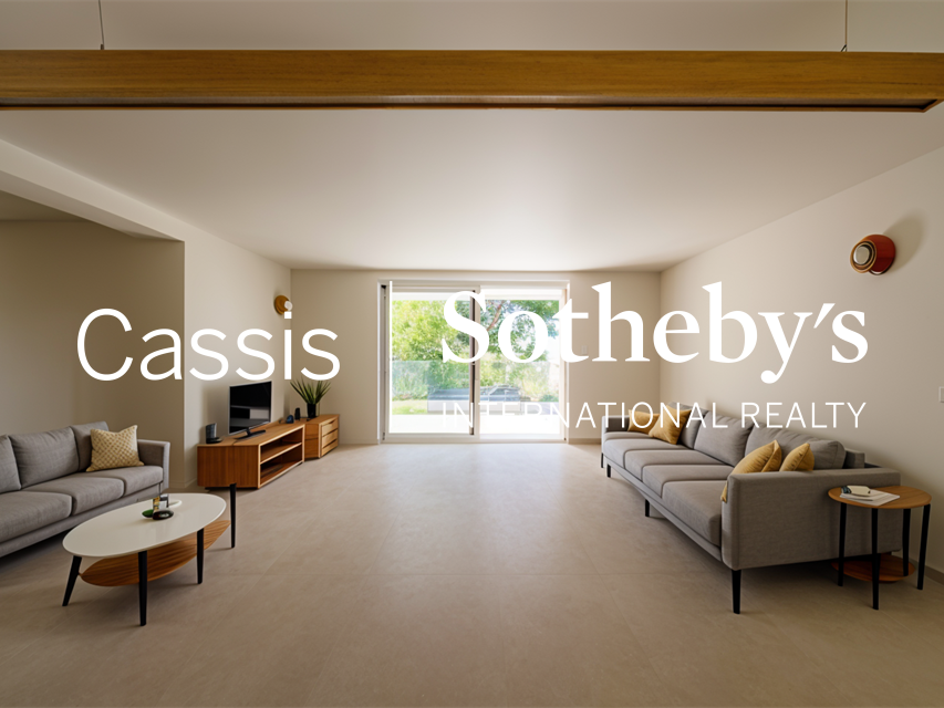 House Cassis