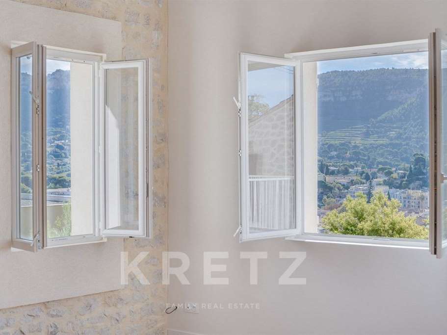 House Cassis
