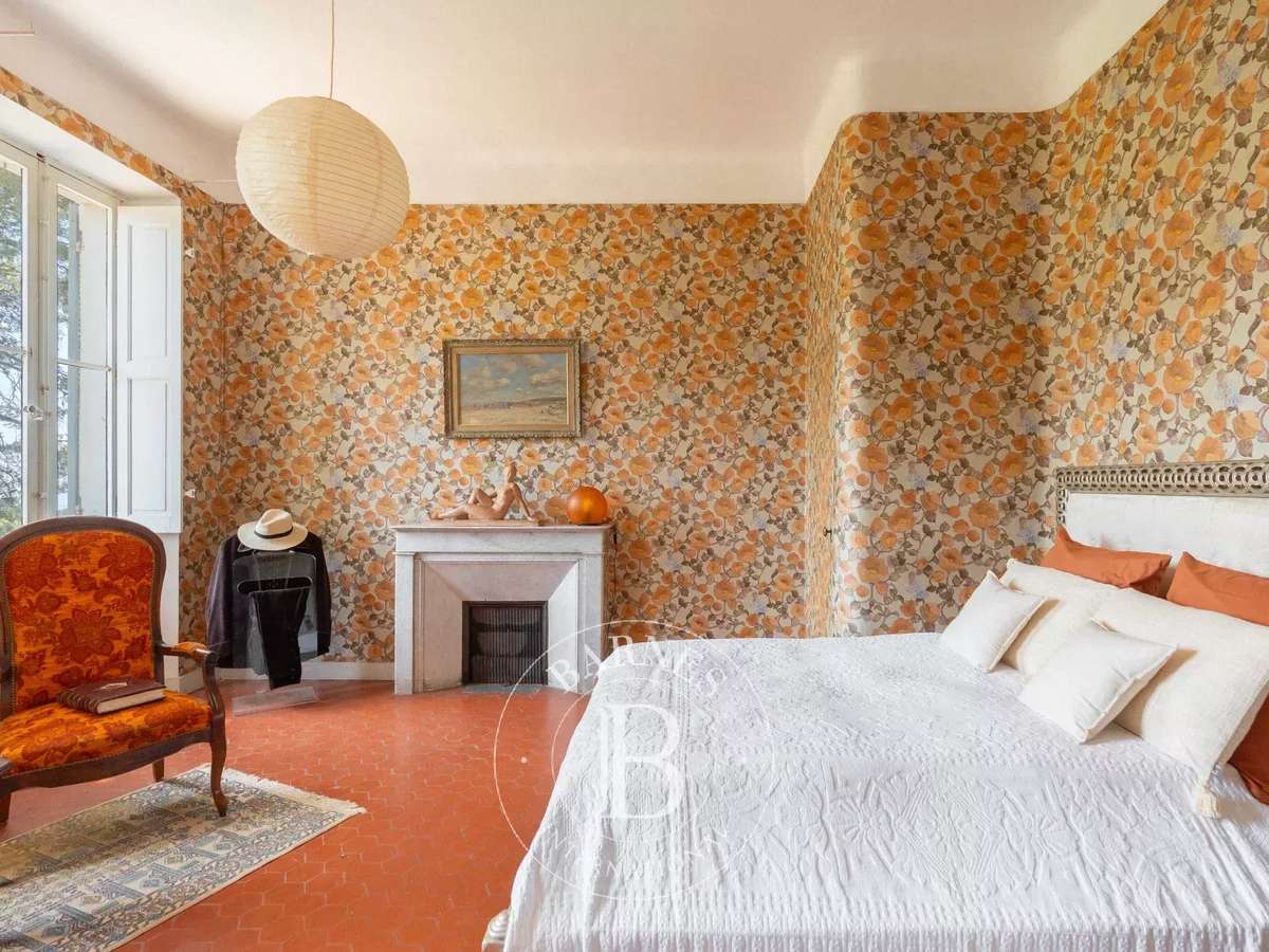 House Cassis