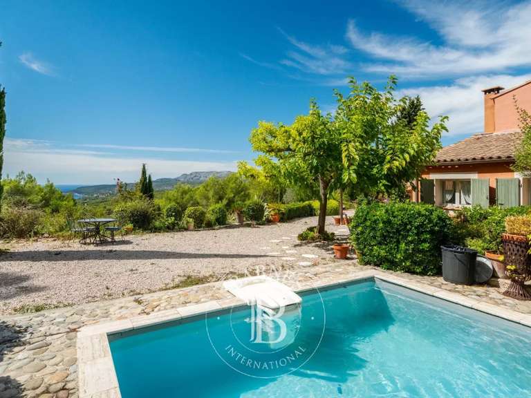 Maison Cassis - 4 chambres - 239m²