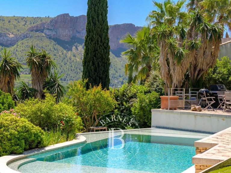 Maison Cassis - 5 chambres - 285m²