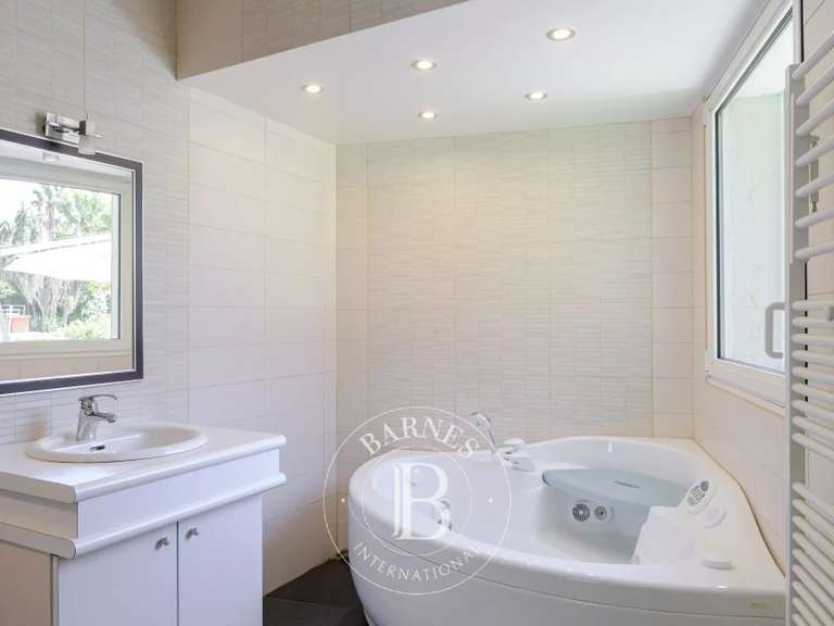 Maison Cassis - 5 chambres - 285m²