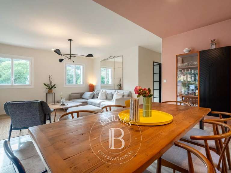 Maison Cassis - 5 chambres - 203m²