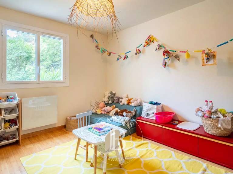 Maison Cassis - 5 chambres - 203m²