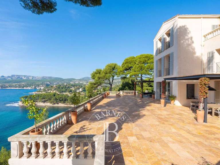Maison Cassis - 11 chambres - 600m²