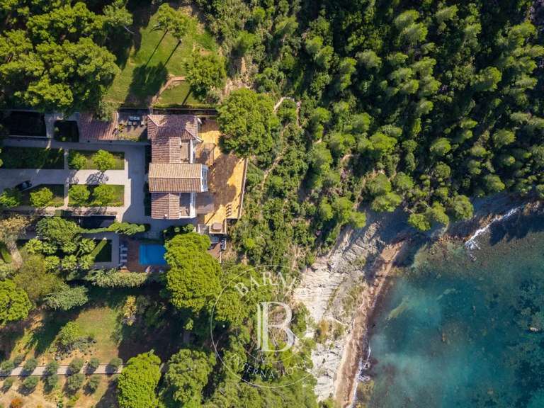 Maison Cassis - 11 chambres - 600m²