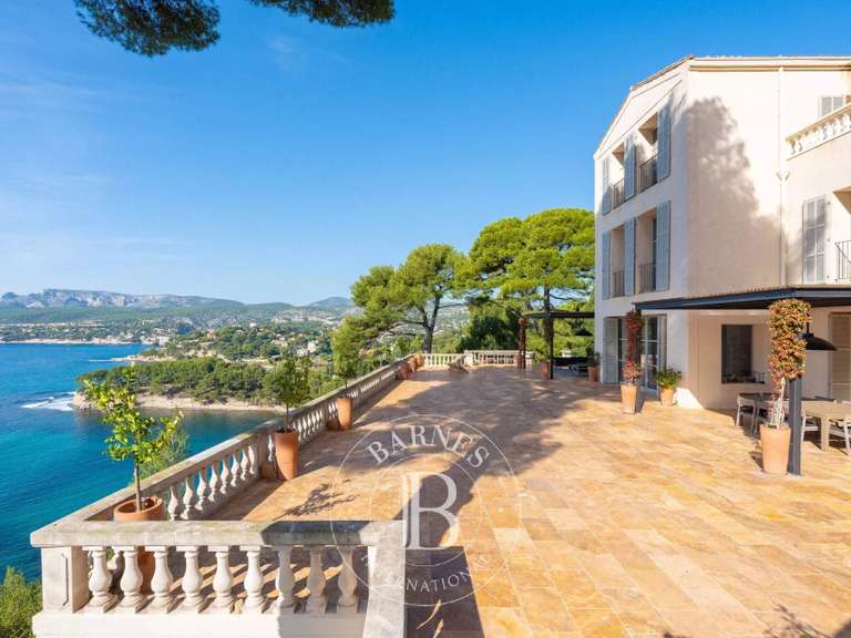Maison Cassis - 11 chambres - 600m²