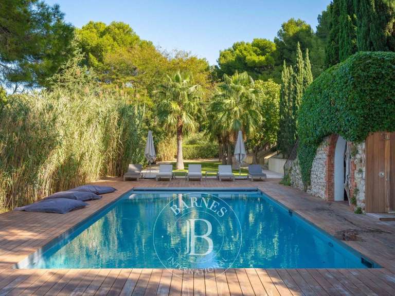 Maison Cassis - 11 chambres - 600m²