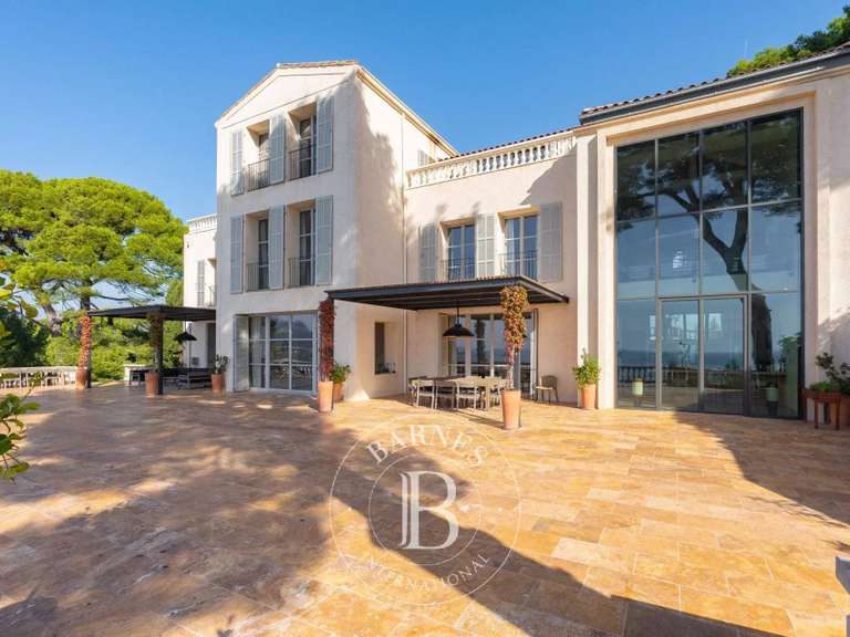 Maison Cassis - 11 chambres - 600m²