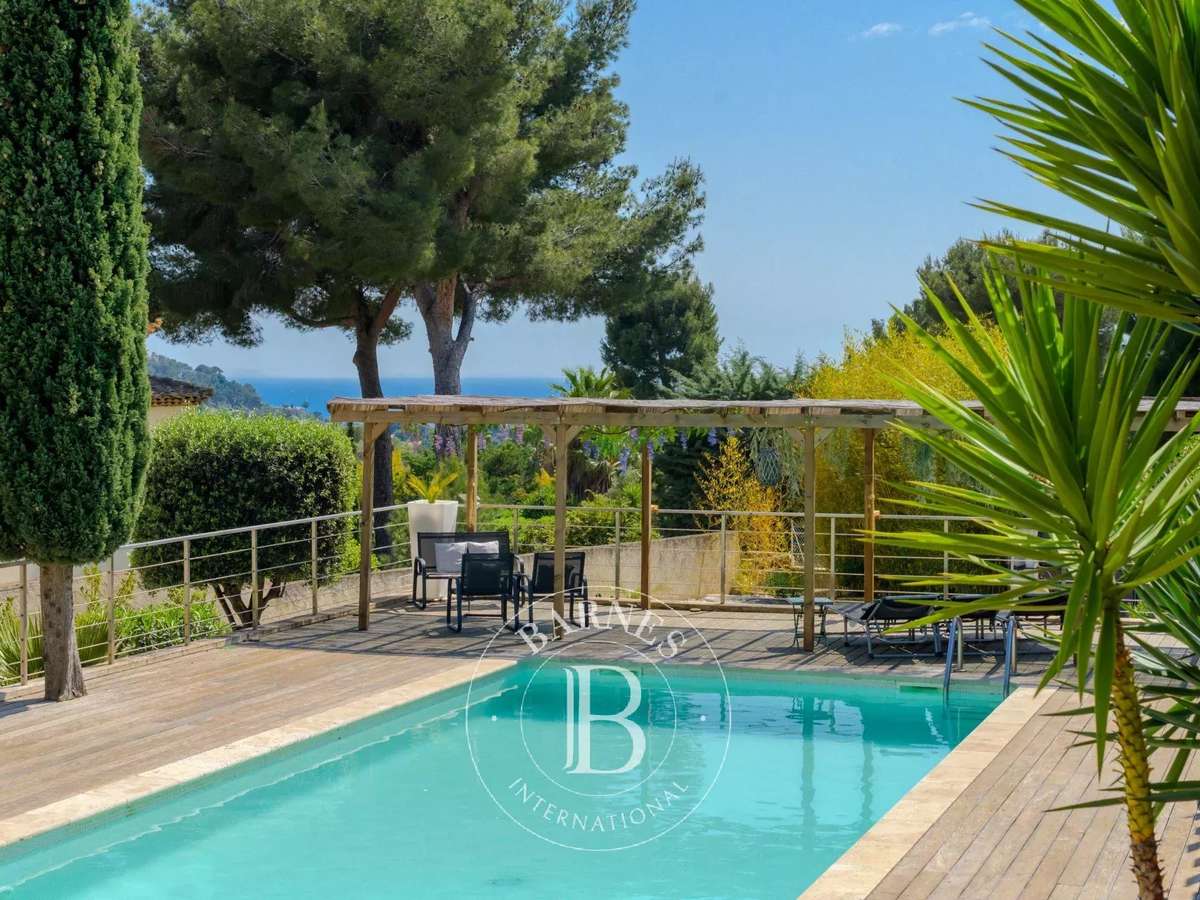 House Cassis