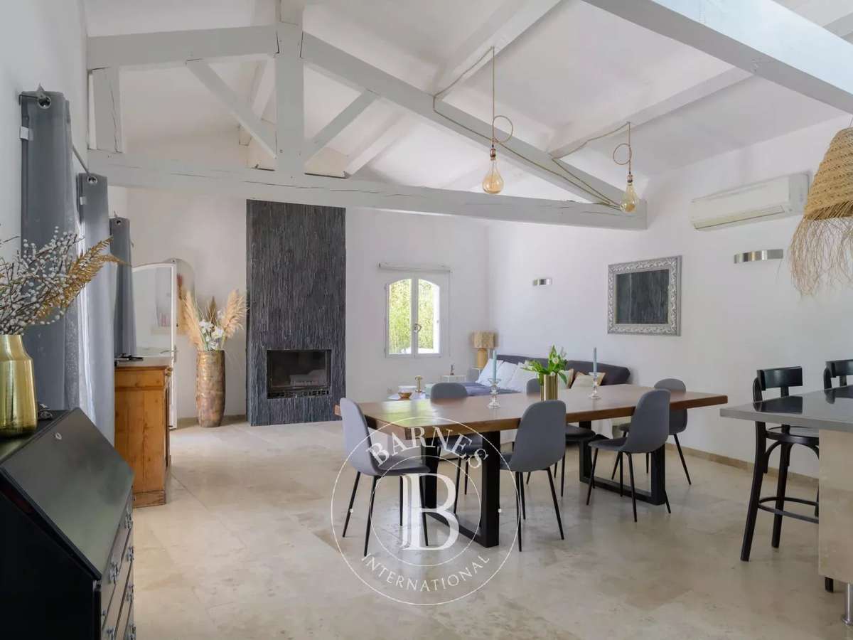 House Cassis