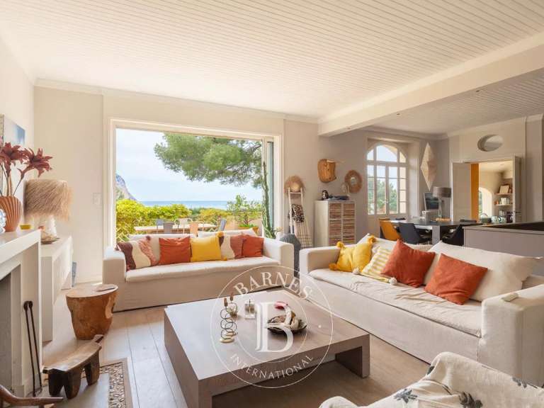 Maison Cassis - 6 chambres - 215m²