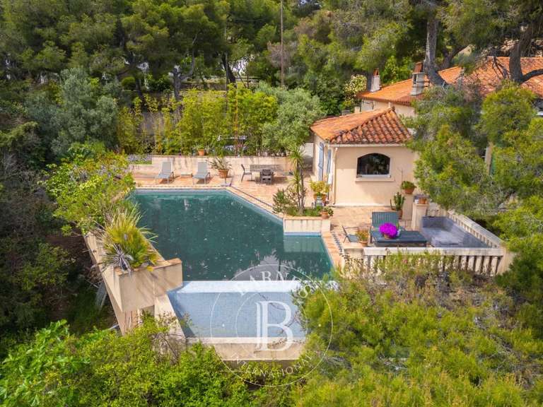 Maison Cassis - 6 chambres - 215m²