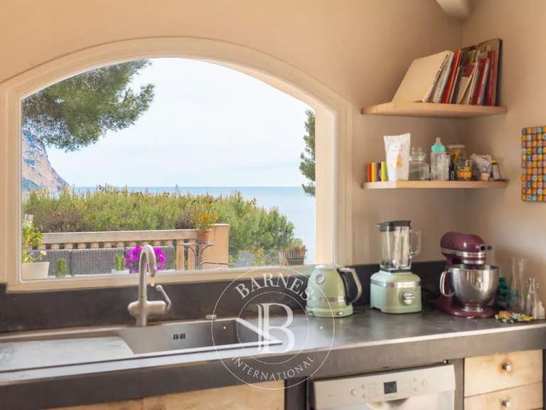 Maison Cassis - 6 chambres - 215m²