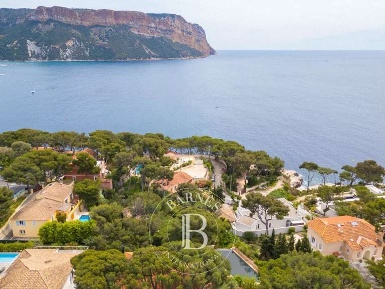 Maison Cassis - 6 chambres - 215m²