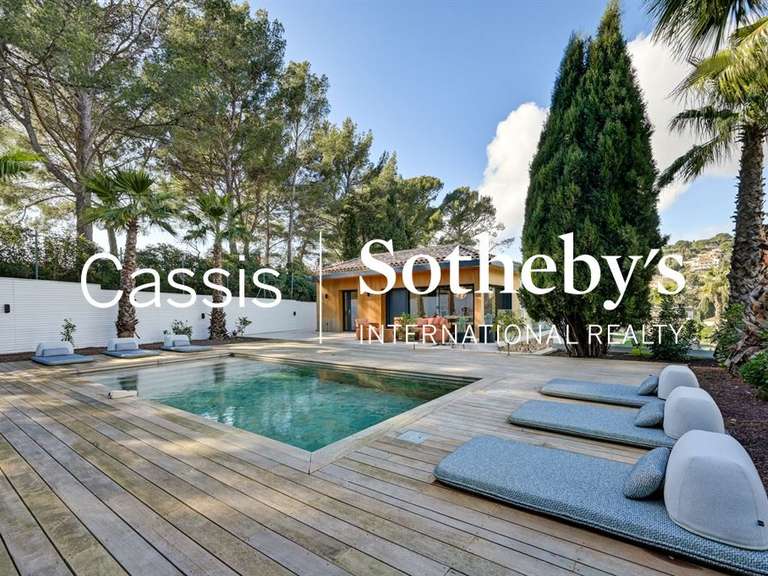 Maison Cassis - 5 chambres - 246m²