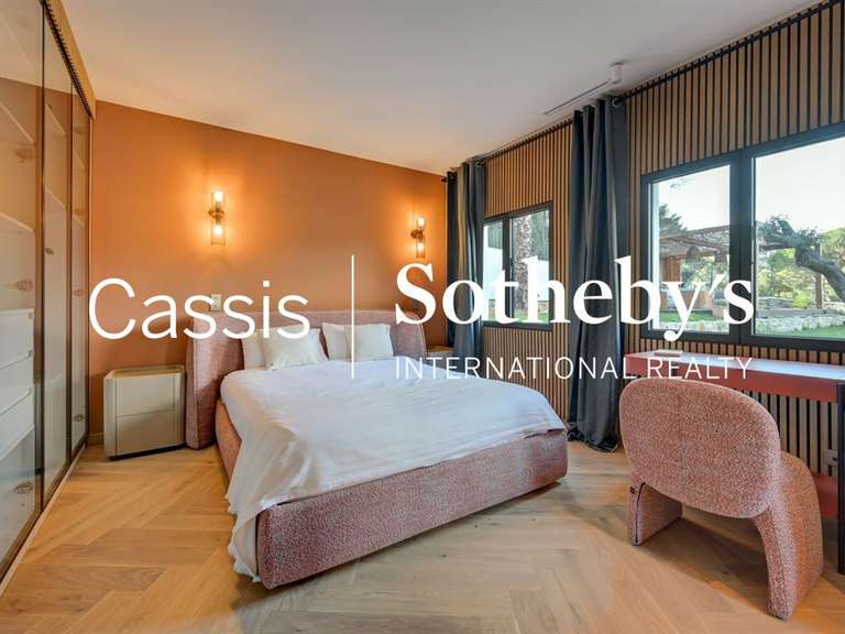 Maison Cassis - 5 chambres - 246m²