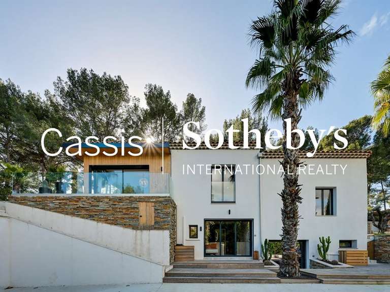 Maison Cassis - 5 chambres - 246m²