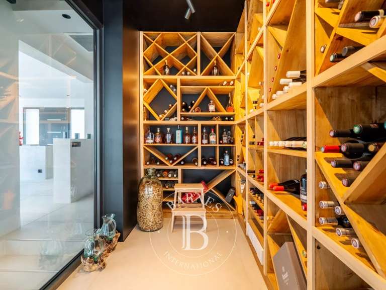 Maison Cassis - 7 chambres - 375m²