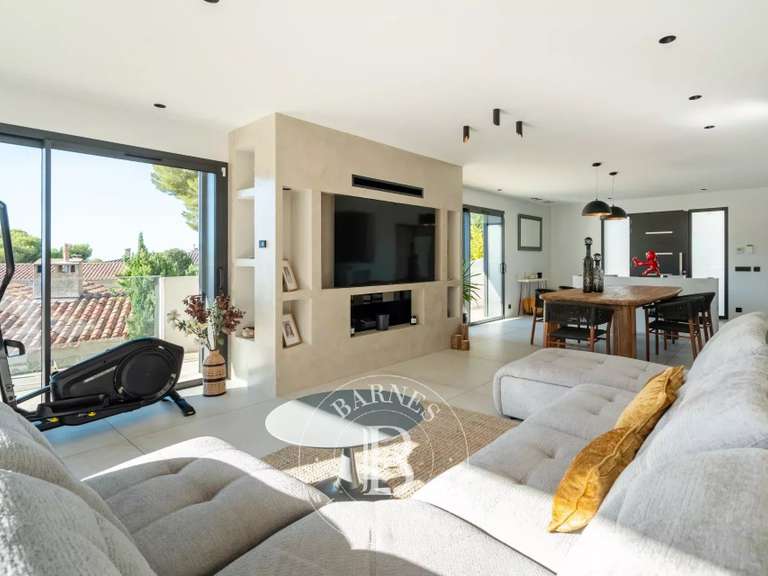 Maison Cassis - 7 chambres - 375m²