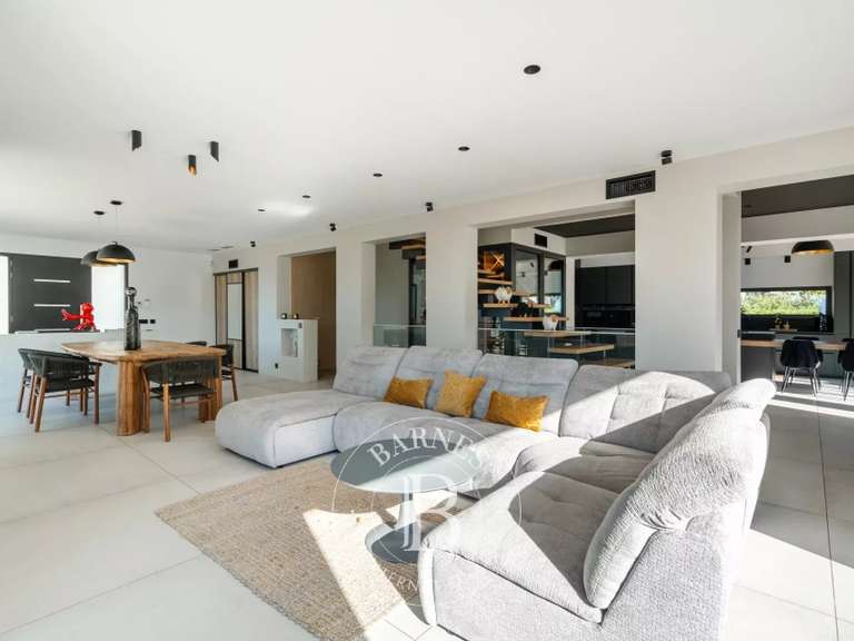 Maison Cassis - 7 chambres - 375m²