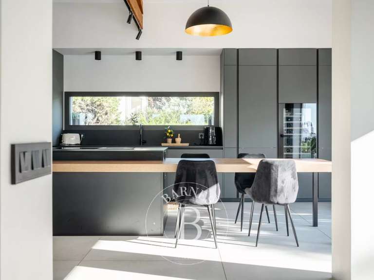 Maison Cassis - 7 chambres - 375m²