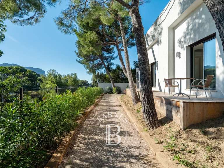 Maison Cassis - 7 chambres - 375m²