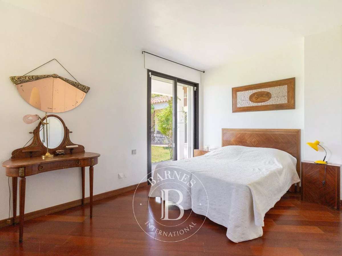 House Cassis