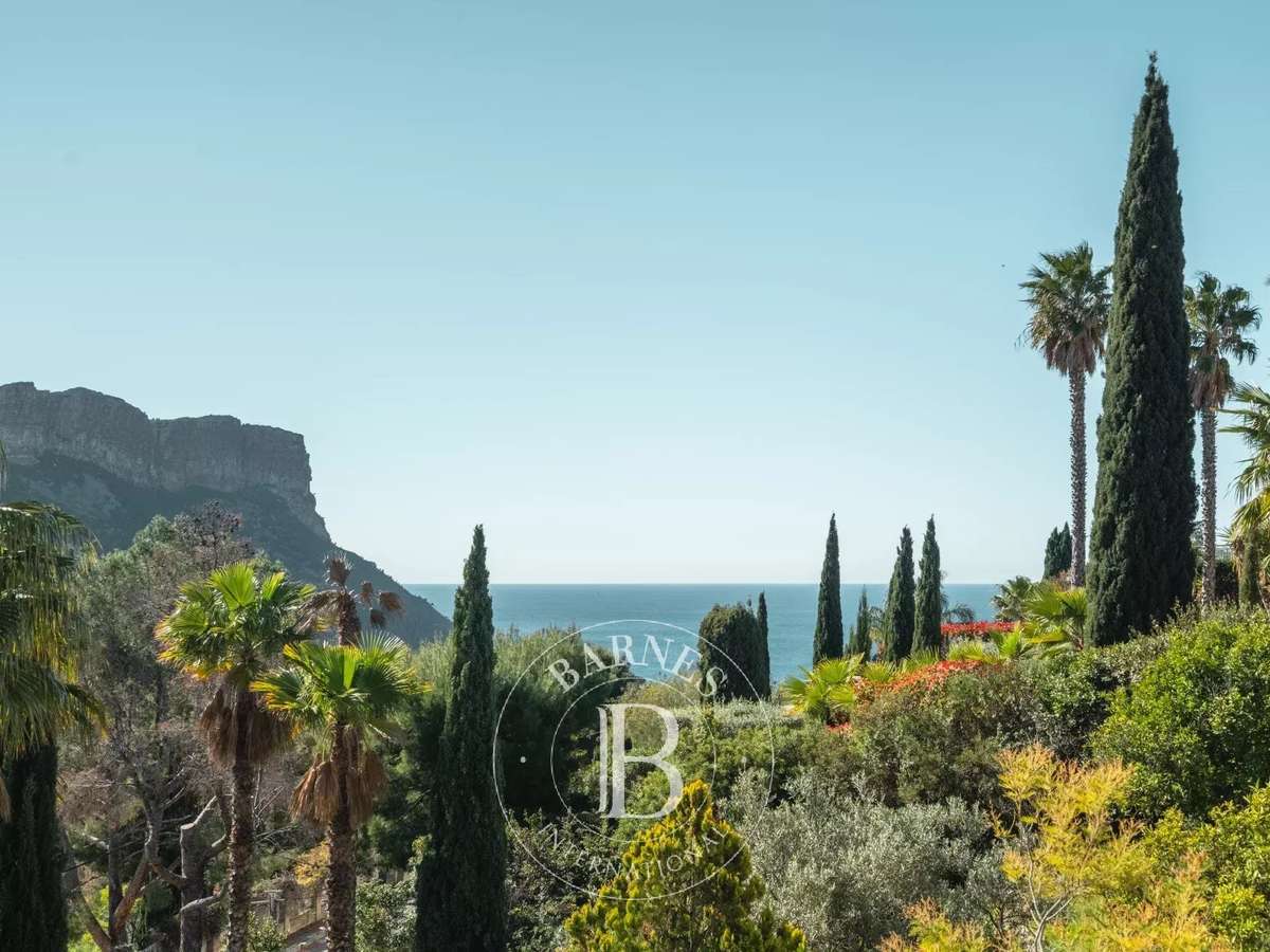 House Cassis