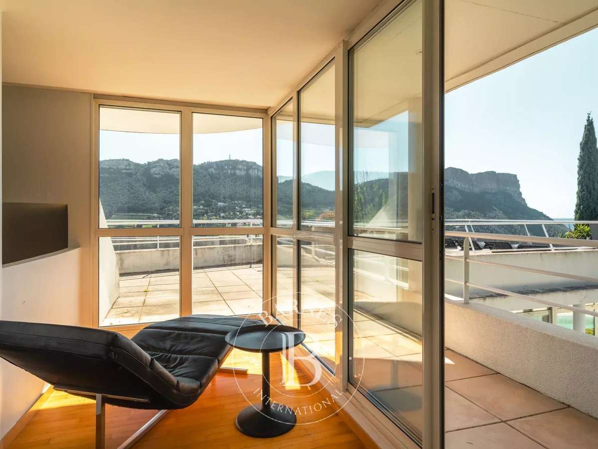 House Cassis