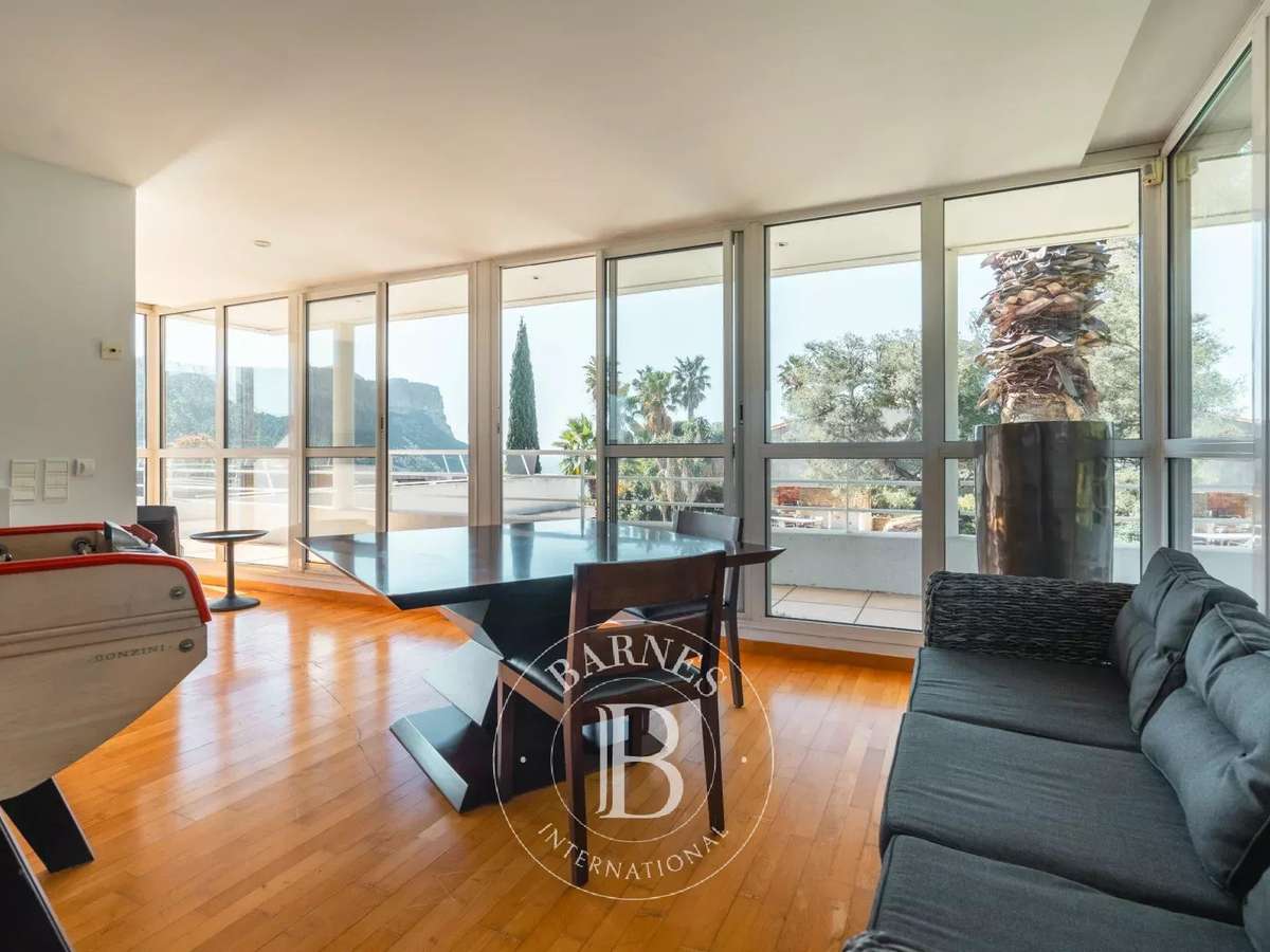 House Cassis