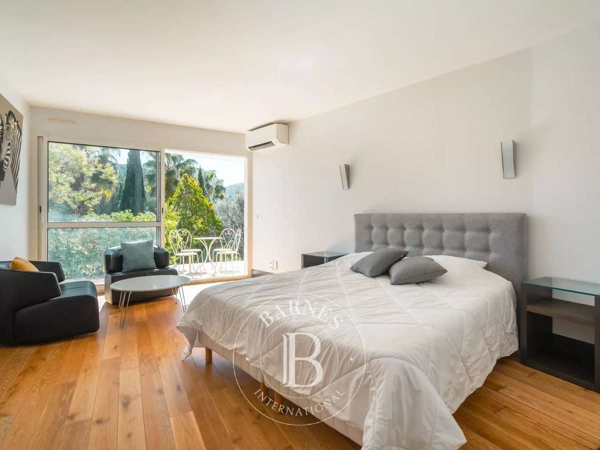 House Cassis