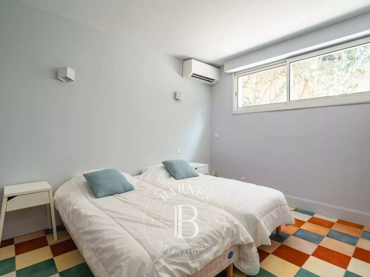 House Cassis