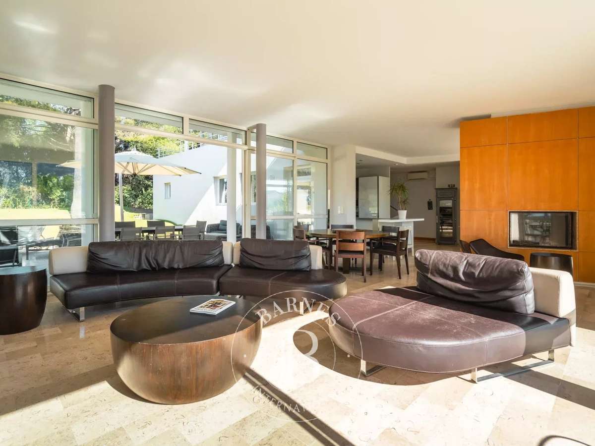 House Cassis