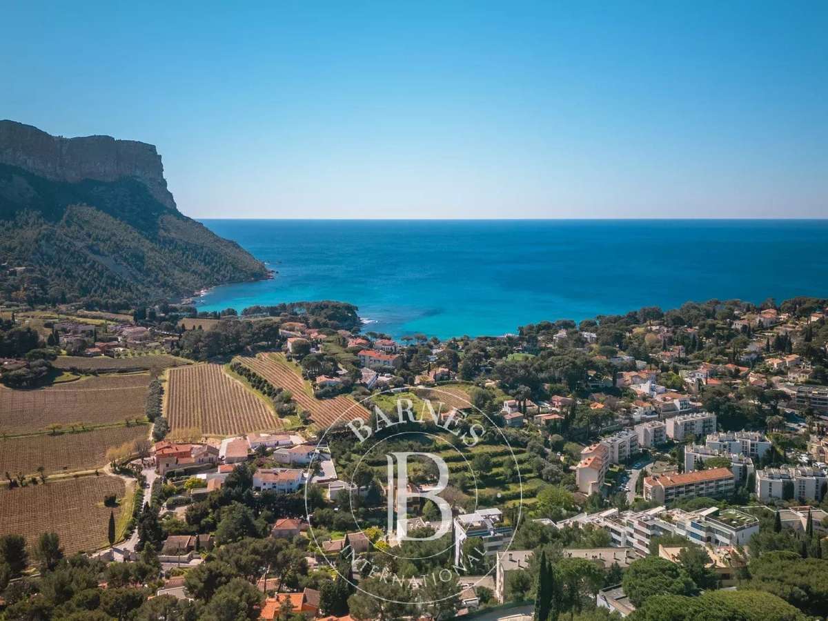 House Cassis