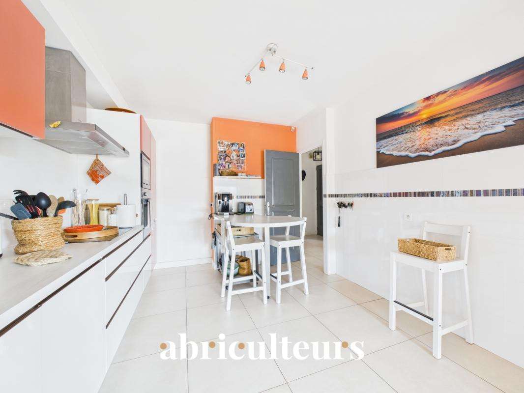 House Cassis