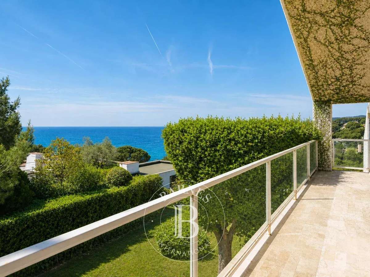 House Cassis