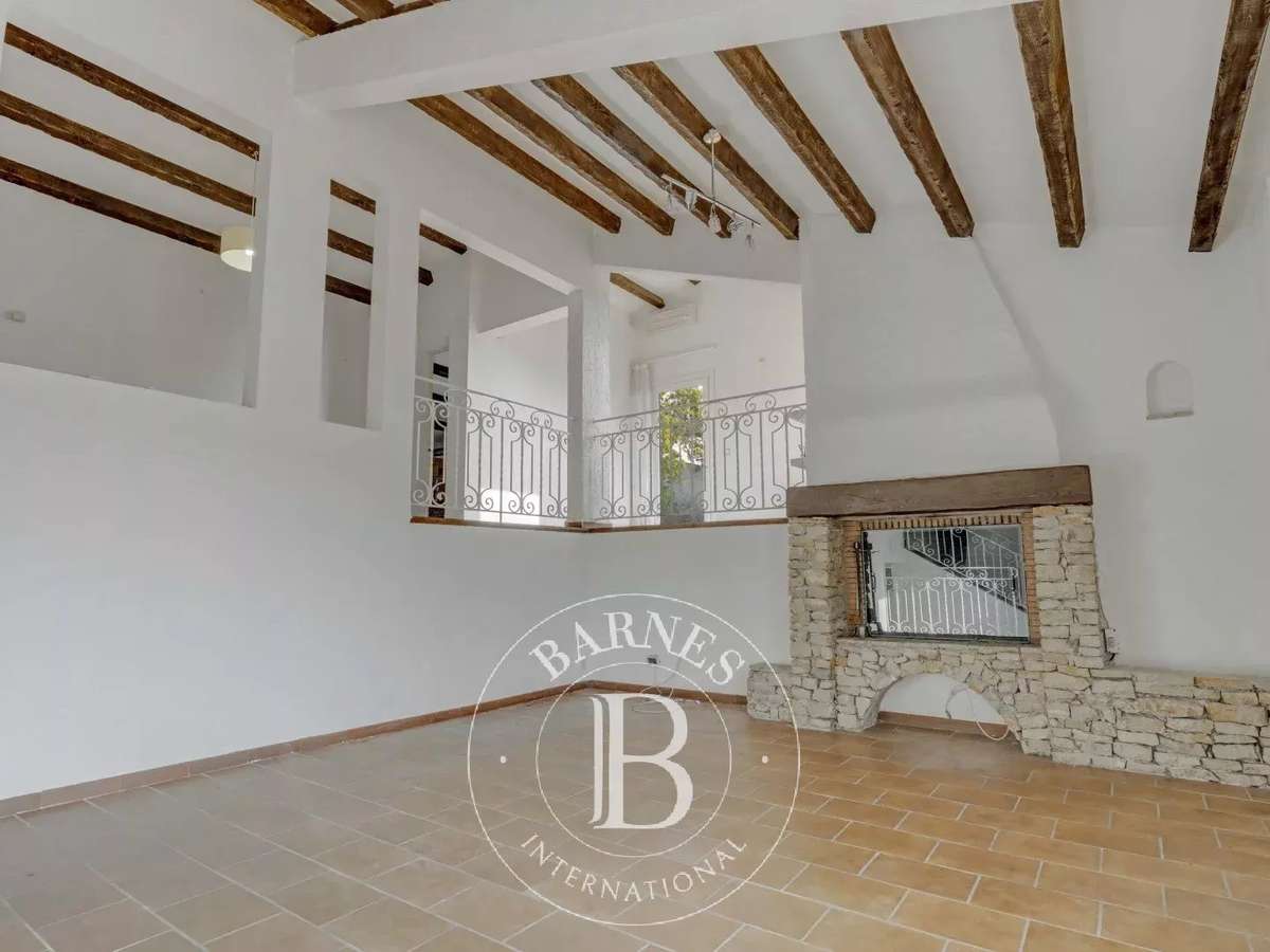 House Cassis