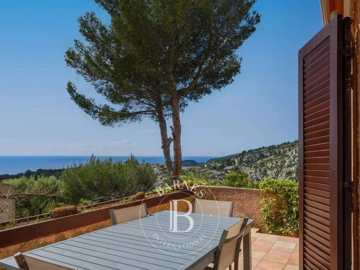 House Cassis