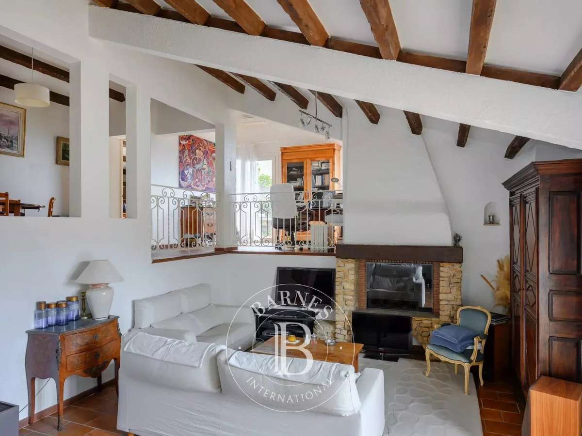 House Cassis
