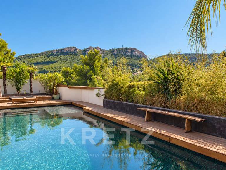 Maison Cassis - 5 chambres - 205m²