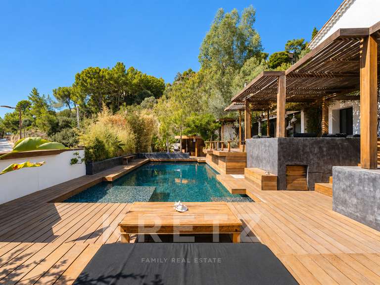 Maison Cassis - 5 chambres - 205m²