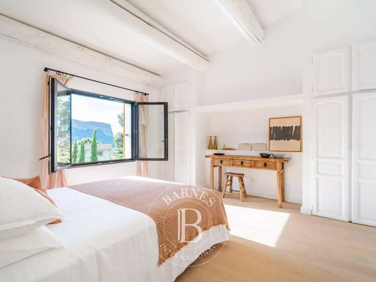 Maison Cassis - 3 chambres - 214m²