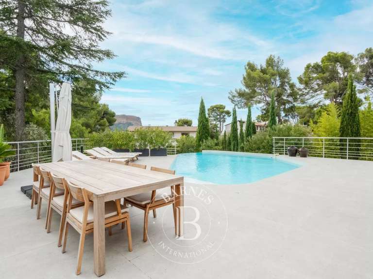 Maison Cassis - 3 chambres - 214m²