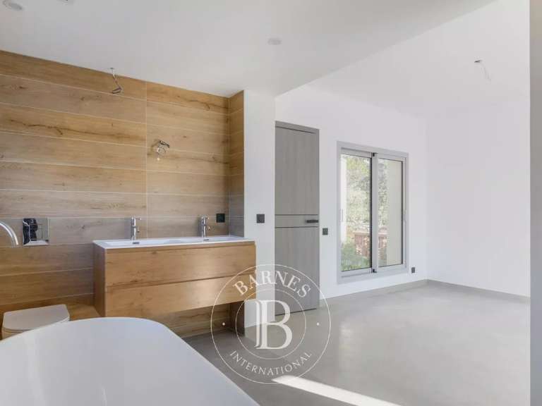 Villa Cassis - 4 bedrooms - 258m²